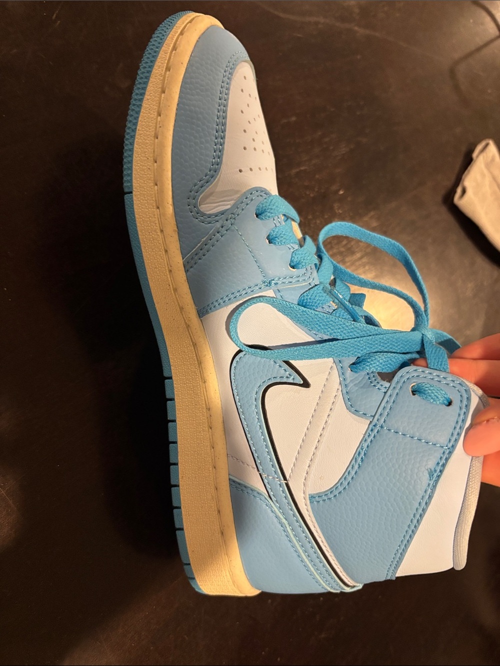 AIR JORDAN 1 MID SE - Picture 5 of 14